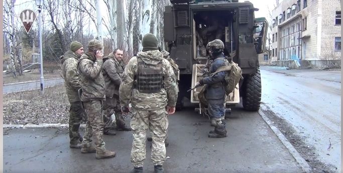 Новини Вінниці - фото з «Ми їх знищуємо, а вони три дні йдуть тою самою посадкою». Як наш земляк захищає Бахмут?