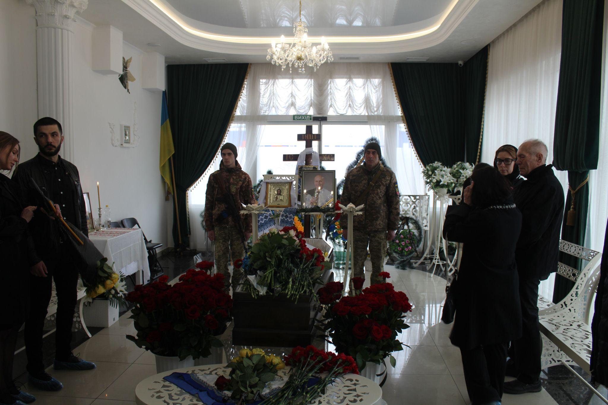 Новини Вінниці - фото з «Він був найкращим батьком, якого можна тільки бажати». У Вінниці попрощалися з Сергієм Гайструком