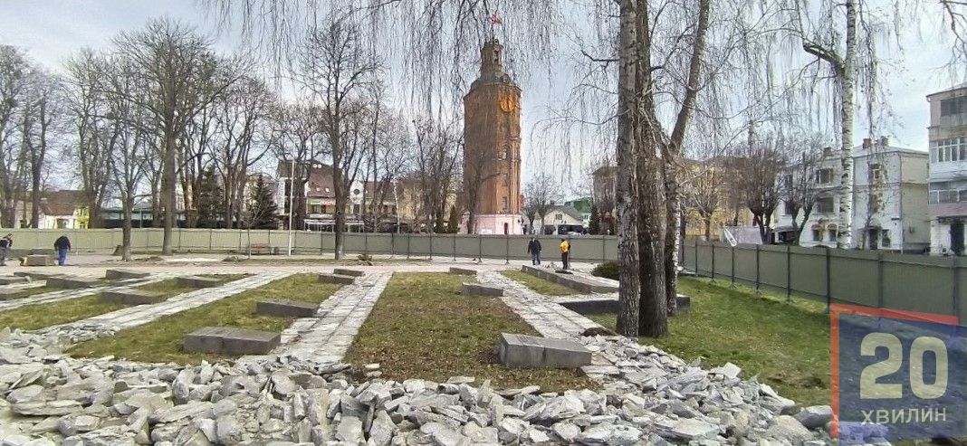 Новини Вінниці - фото з Фото дня. Що знаходиться за парканом на Європейській площі?