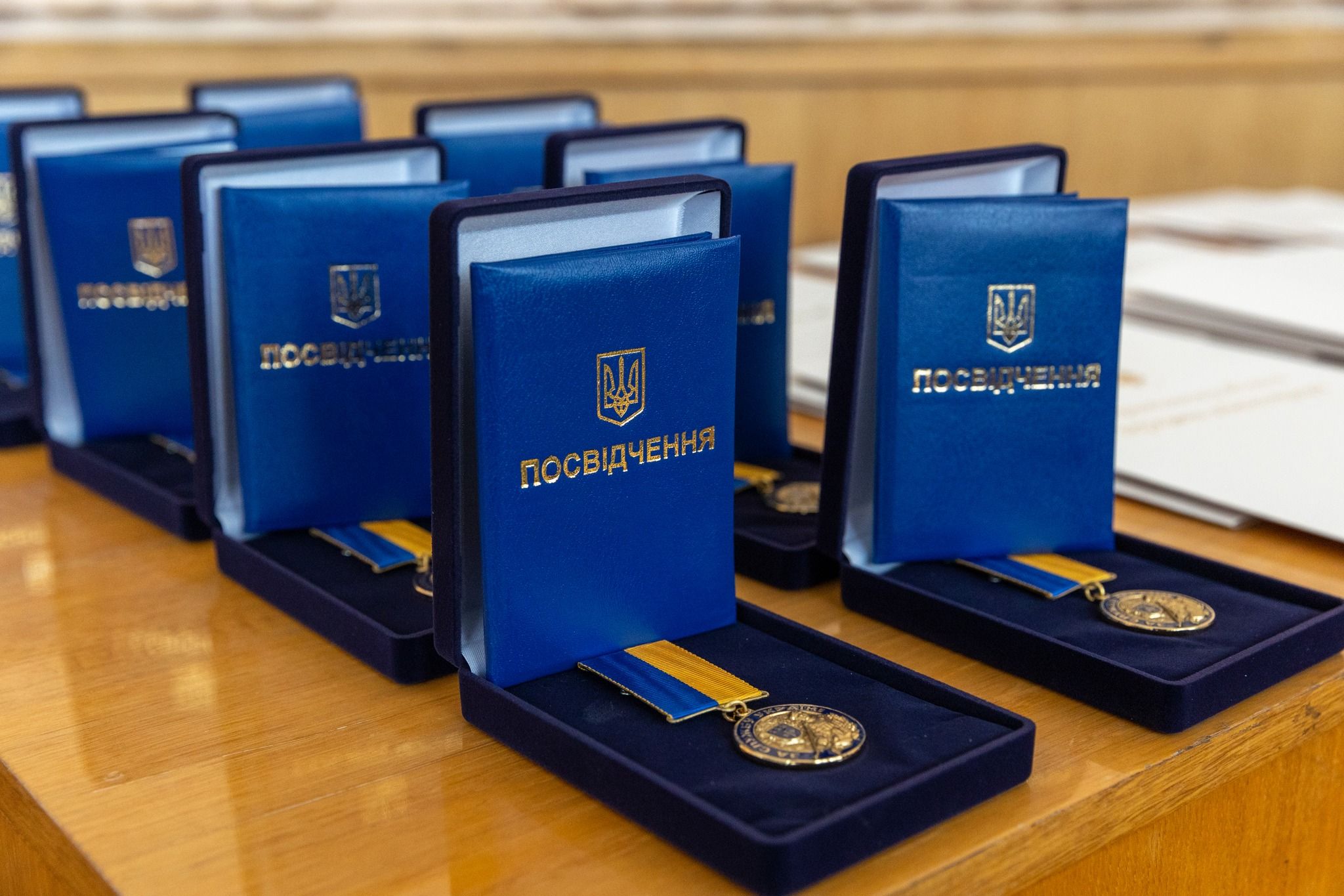 Новини Тернополя - фото з Нацгардійці подарували Тернопільщині прапор з Донеччини