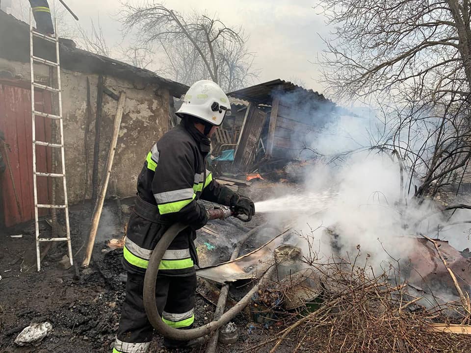 Новини Козятина - фото з У Козятині горів дах приватного житлового будинку