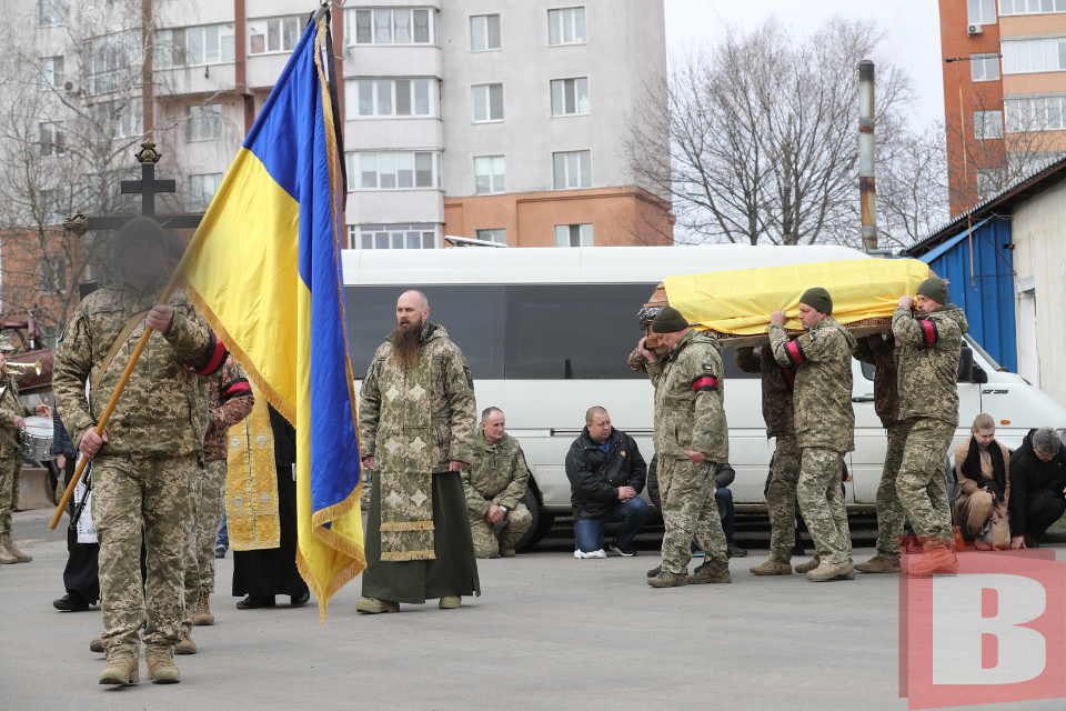 Новини Хмельницького - фото з Без батька залишився п’ятикласник: у Хмельницькому попрощалися з Андрієм Гнатюком