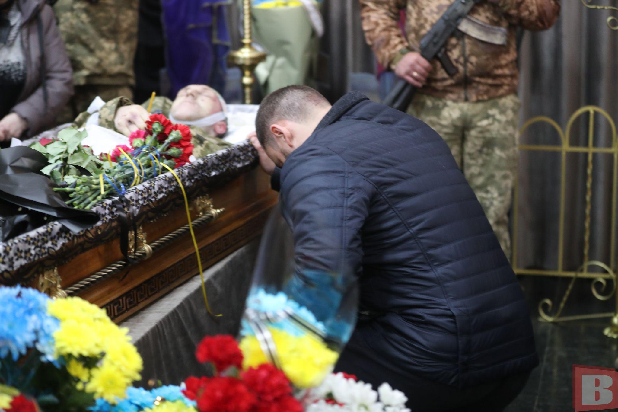 Новини Хмельницького - фото з Без батька залишився п’ятикласник: у Хмельницькому попрощалися з Андрієм Гнатюком