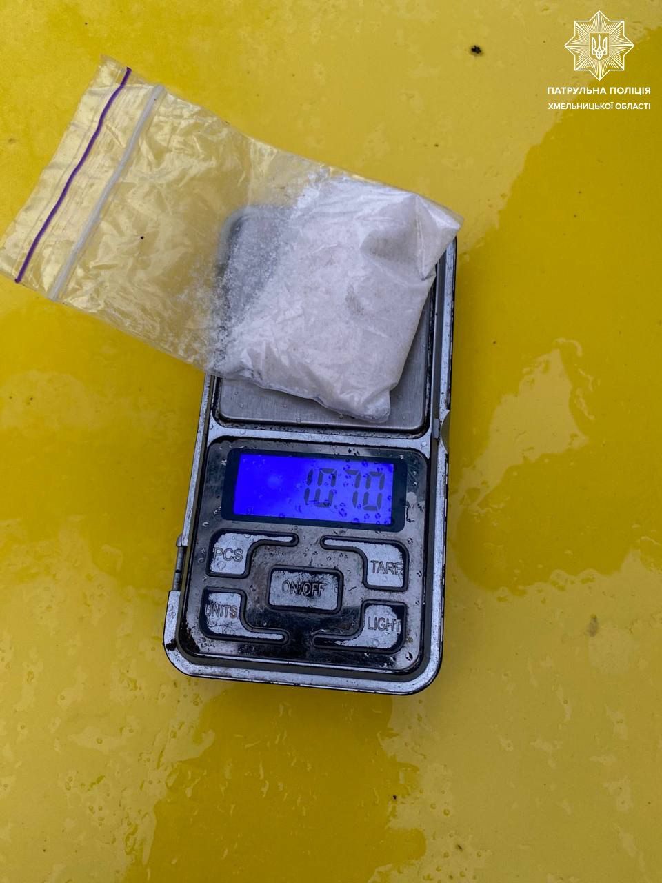 Новини Хмельницького - фото з На Виставці у хмельничанки знайшли наркотики в авто