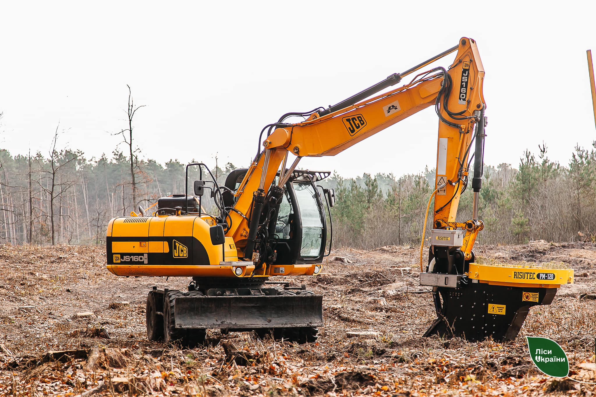 Новини Хмельницького - фото з Вперше в Україні: ліси на Хмельниччині садитимуть за допомогою фінських машин