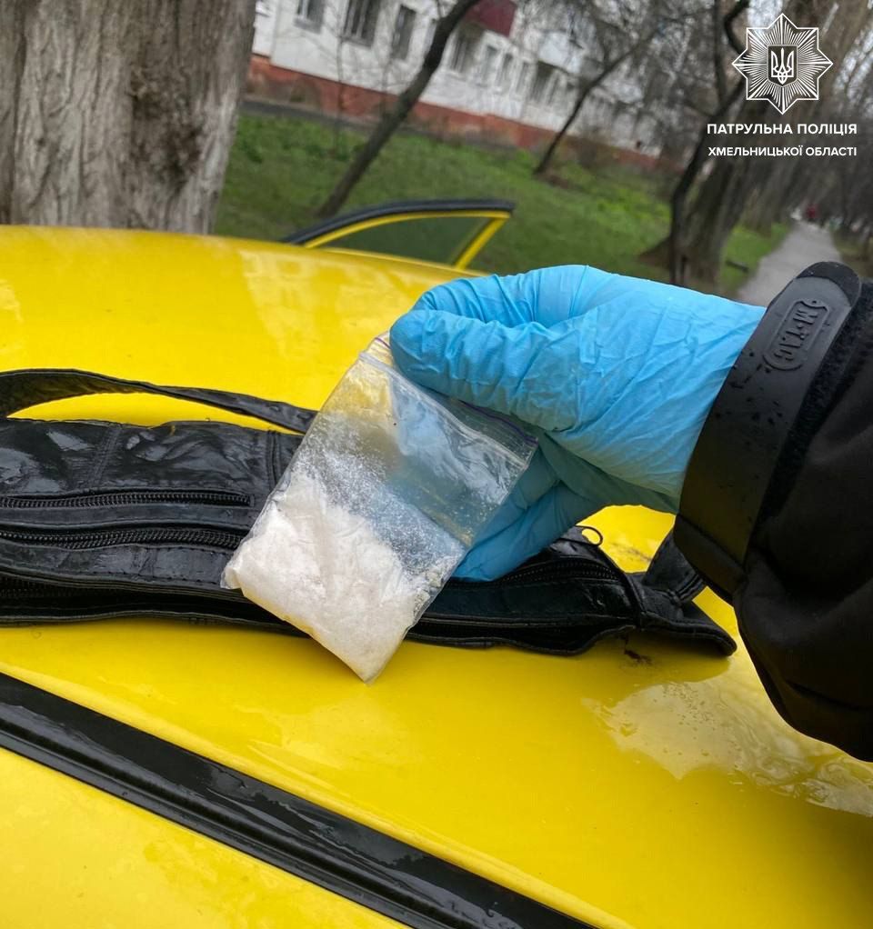 Новини Хмельницького - фото з На Виставці у хмельничанки знайшли наркотики в авто