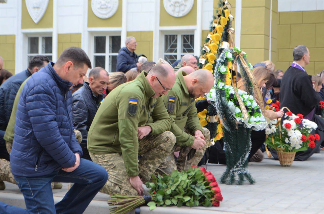 Новини Хмельницького - фото з Від куль російського снайпера загинув чемпіон України з Кам'янця та побратими, які його рятували