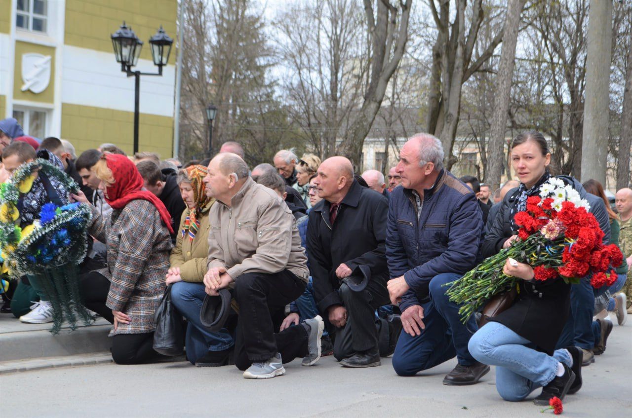 Новини Хмельницького - фото з Від куль російського снайпера загинув чемпіон України з Кам'янця та побратими, які його рятували