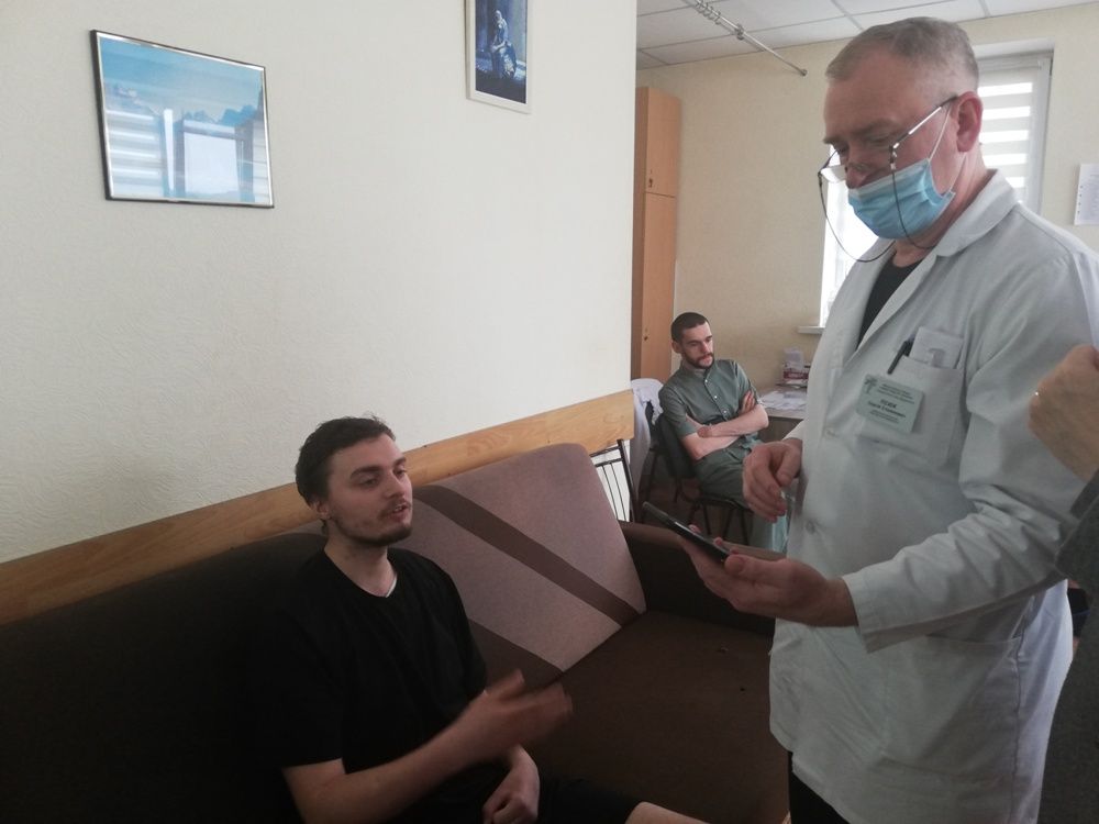 Новини Вінниці - фото з «Були всі підстави для ампутації…» У лікарні №2 Вінниці врятували руку 25-річному командиру роти