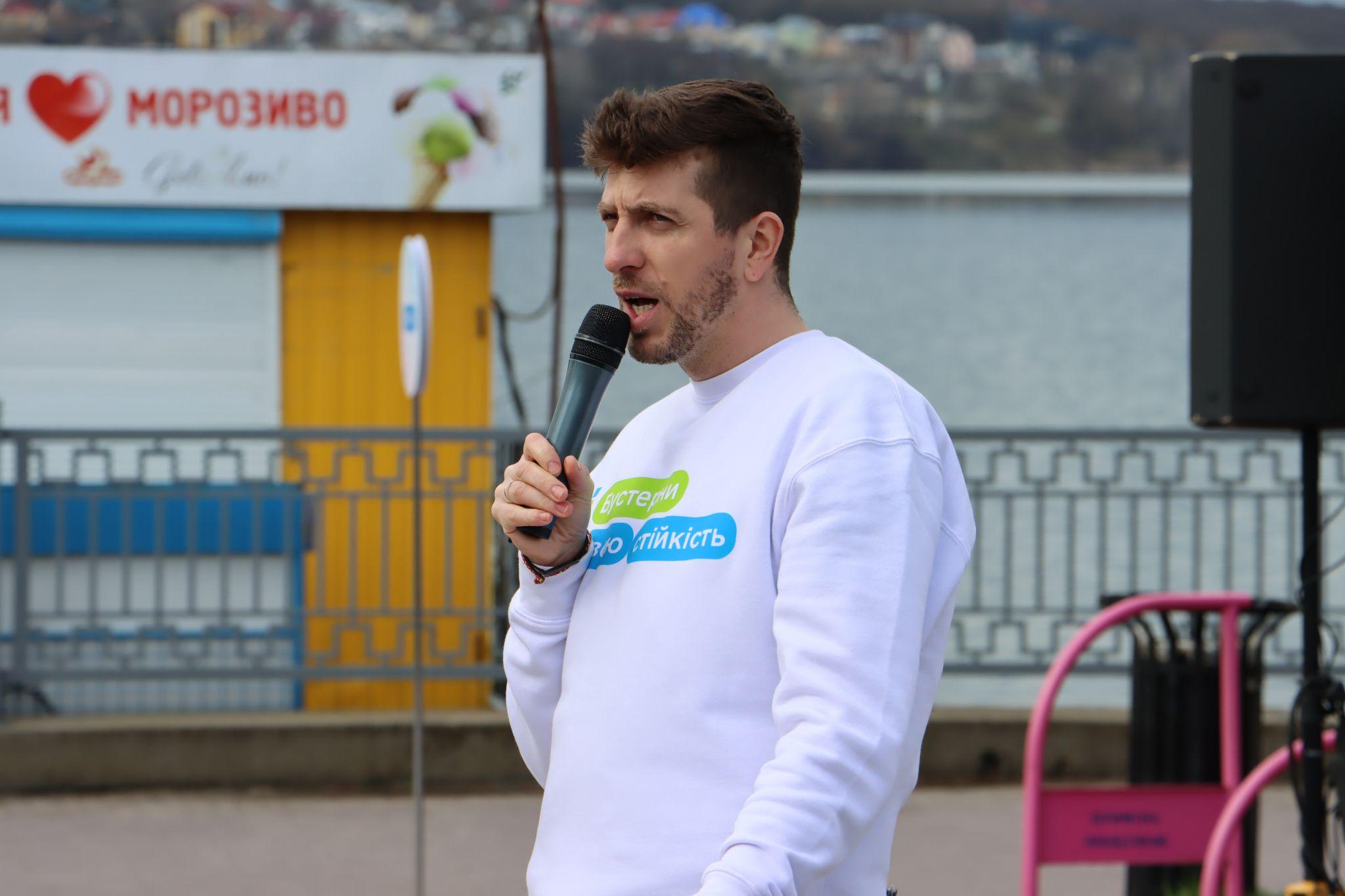 Новини Тернополя - фото з Як тернополяни брали участь у «Здоровій прогулянці» (ФОТОРЕПОРТАЖ)