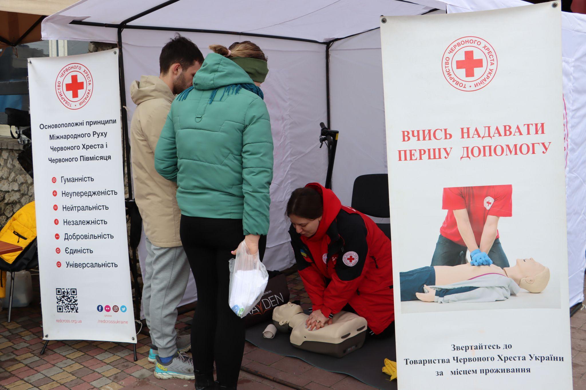 Новини Тернополя - фото з Як тернополяни брали участь у «Здоровій прогулянці» (ФОТОРЕПОРТАЖ)