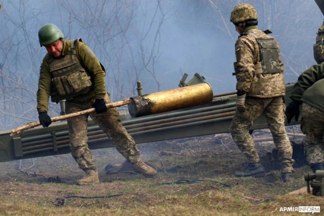 Новини Вінниці - фото з Артилеристи з 59 бригади щоденно «множать на нуль» російську піхоту та техніку