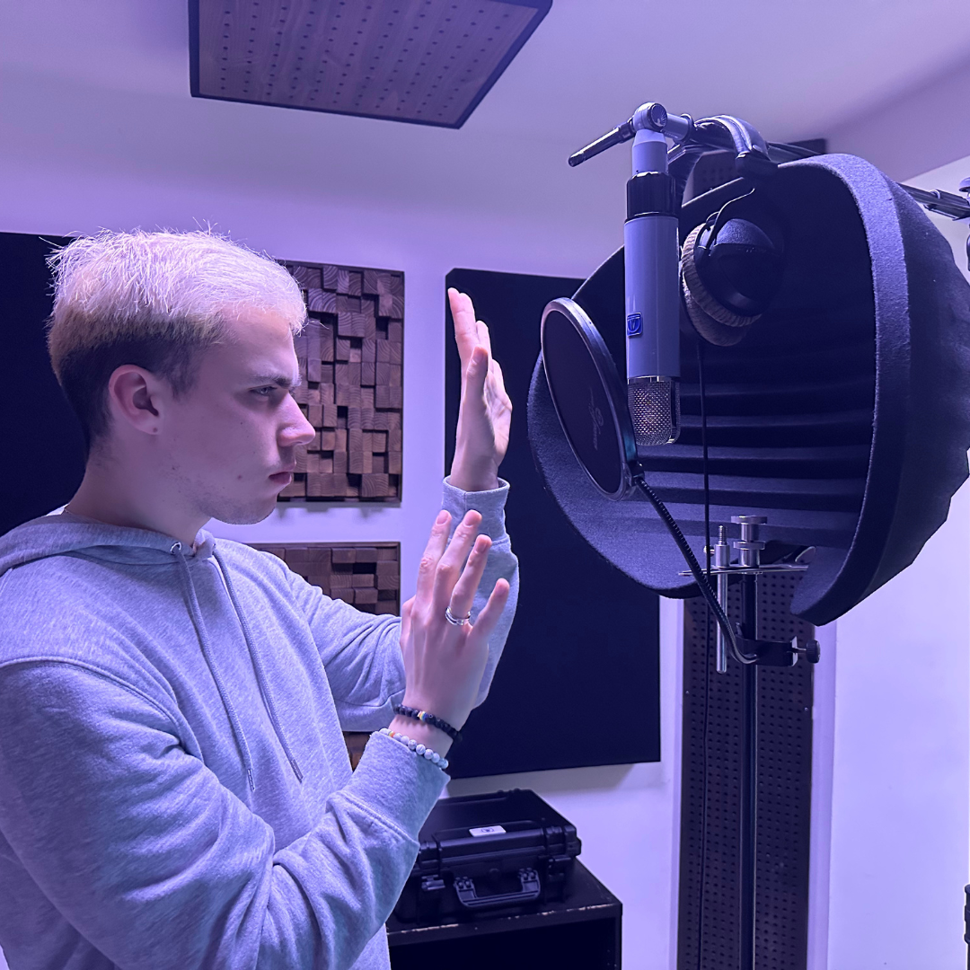 Новини Тернополя - фото з Лік іде на дні. Волонтер з Тернополя просить допомогти подолати хворобу