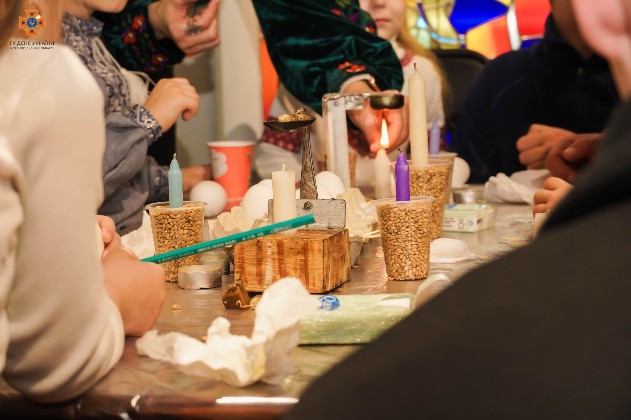 Новини Тернополя - фото з Великодня арт-терапія для дітей тернопільських рятувальників