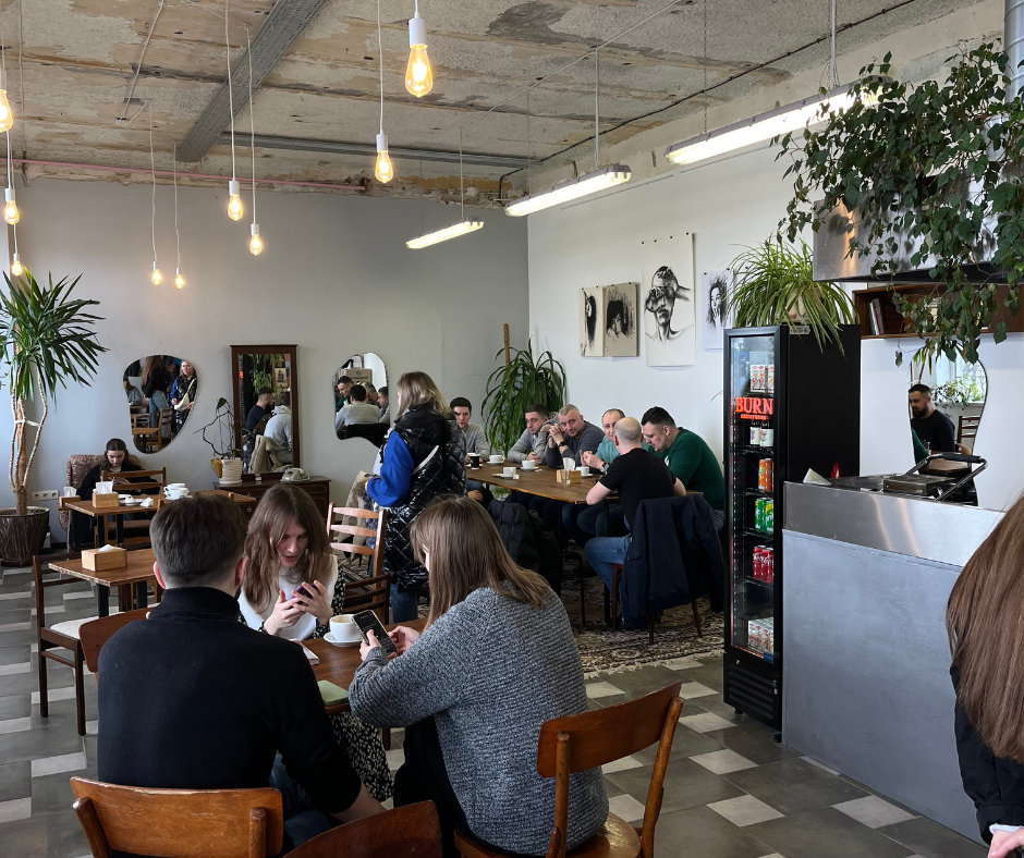 Новини Тернополя - фото з Назбирав гроші на мрію і відкрив кав’ярню біля Ставу: історія успіху молодого підприємця (ВІДЕОІНТЕРВ’Ю)