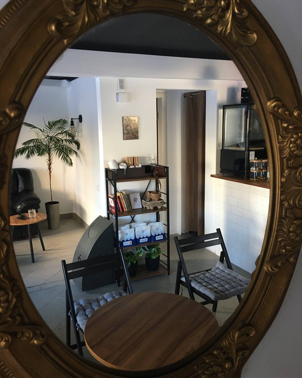 Новини Тернополя - фото з Назбирав гроші на мрію і відкрив кав’ярню біля Ставу: історія успіху молодого підприємця (ВІДЕОІНТЕРВ’Ю)