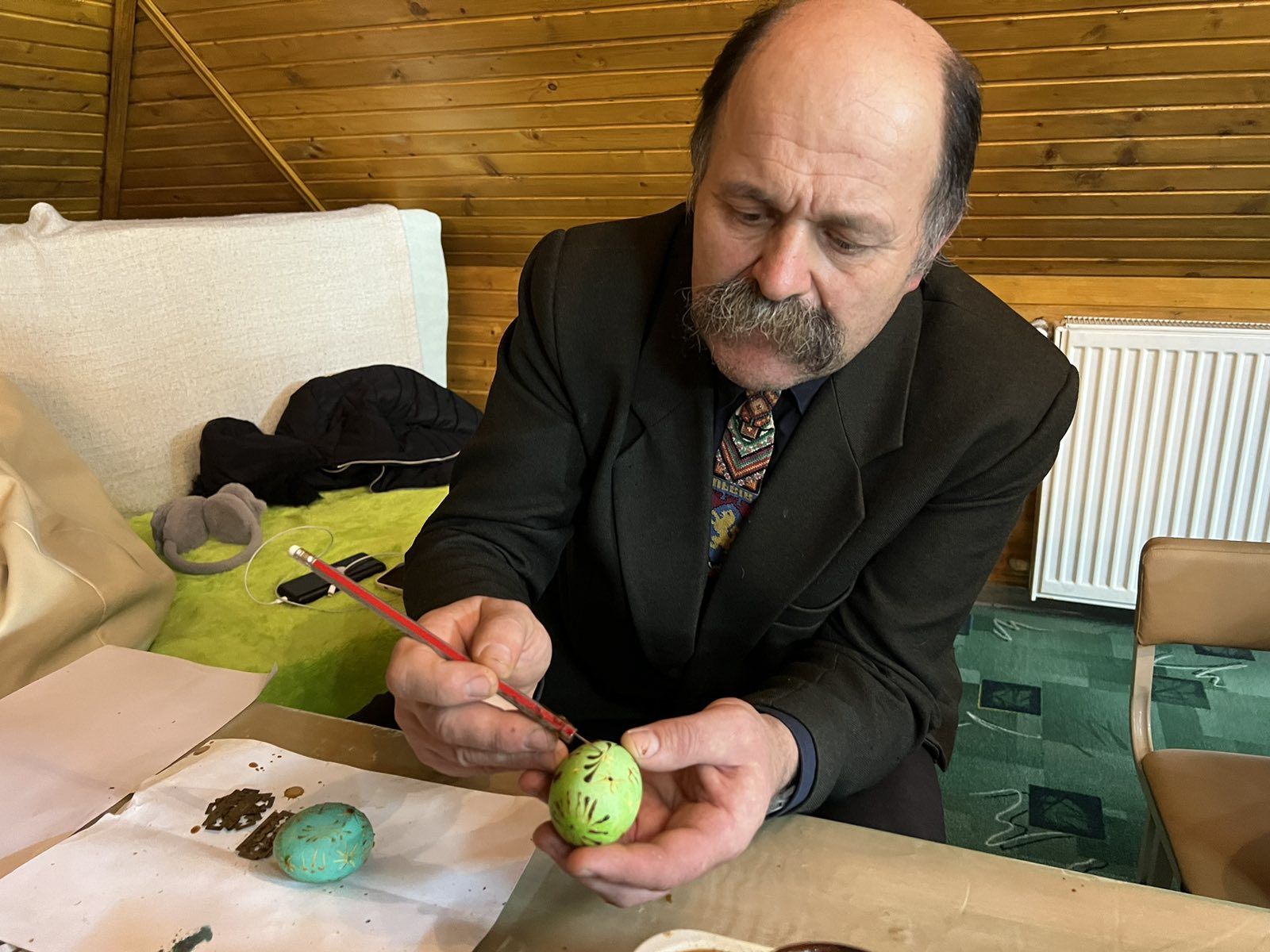 Новини Тернополя - фото з У Великогаївській громаді дітей захисників навчали розписувати писанки