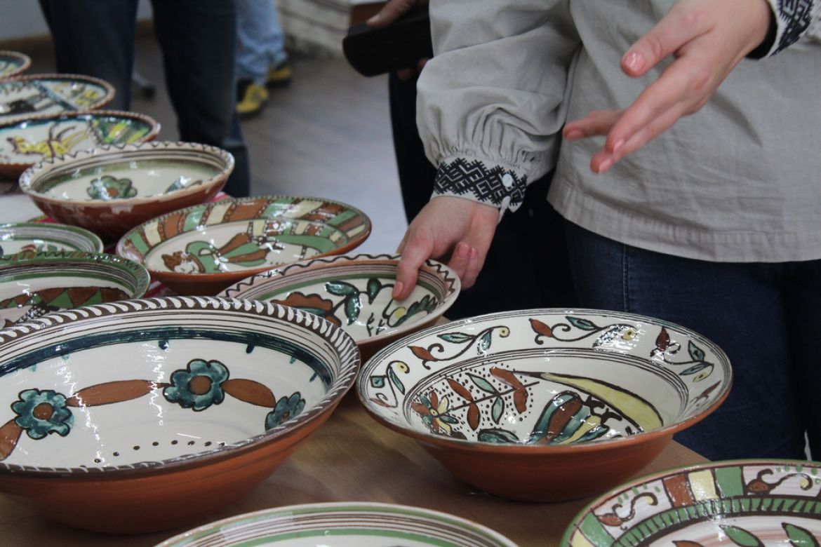 Новини Вінниці - фото з Кольоровим по білому. Барську кераміку внесли до переліку нематеріальної культурної спадщини