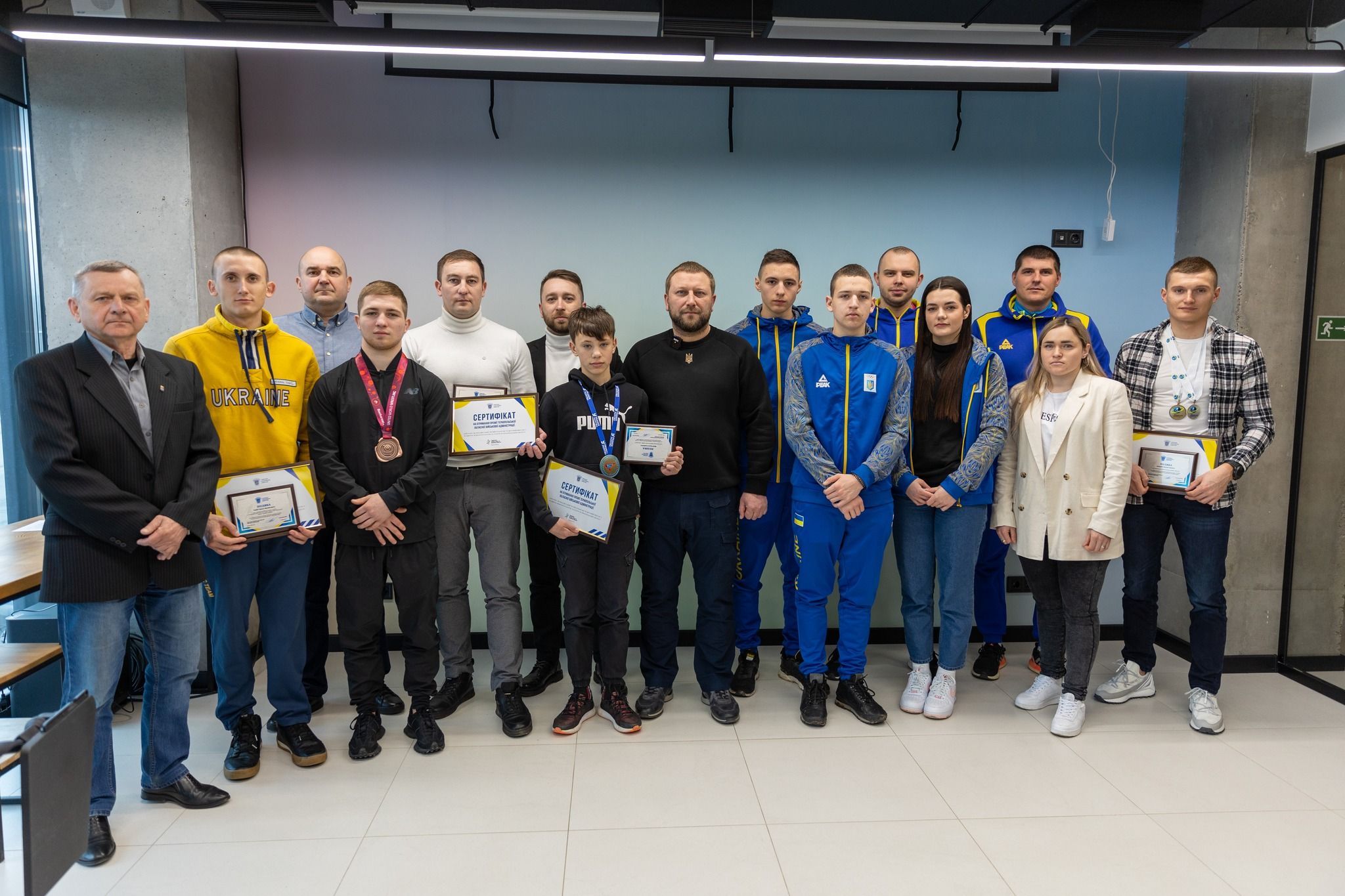 Новини Тернополя - фото з Молодих спортсменів Тернопільщини нагородили за великі досягнення на світових аренах