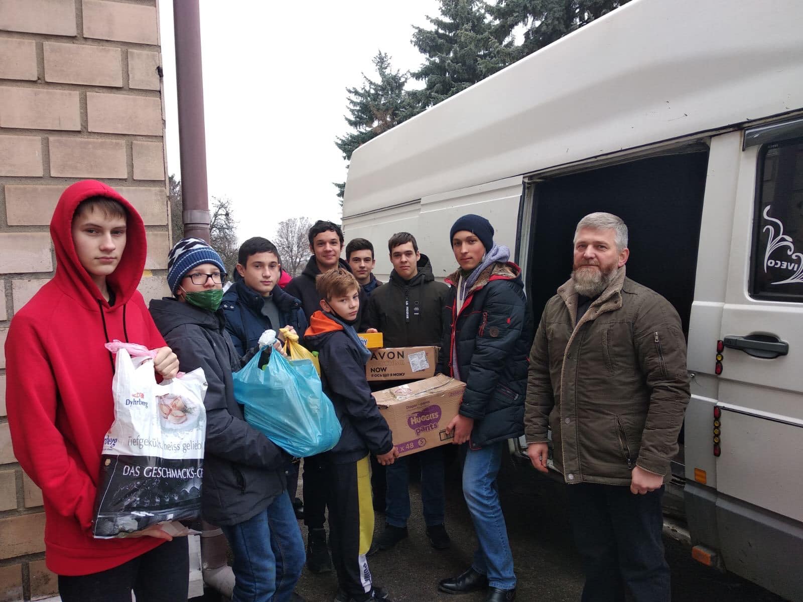 Новини Вінниці - фото з «Історії душевні та драматичні». Протоієрей Ростислав Процанін з 2014 року допомагає воїнам