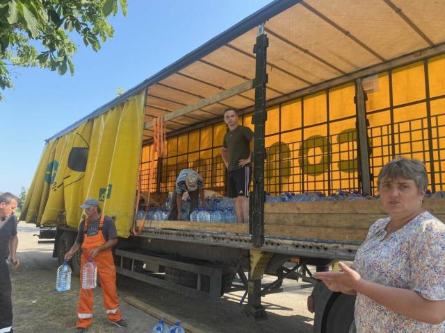 Новини Житомира - фото з Від Бердичівщині - Херсонщині: громади району відправили постраждалим 20 тонн гуманітарного вантажу