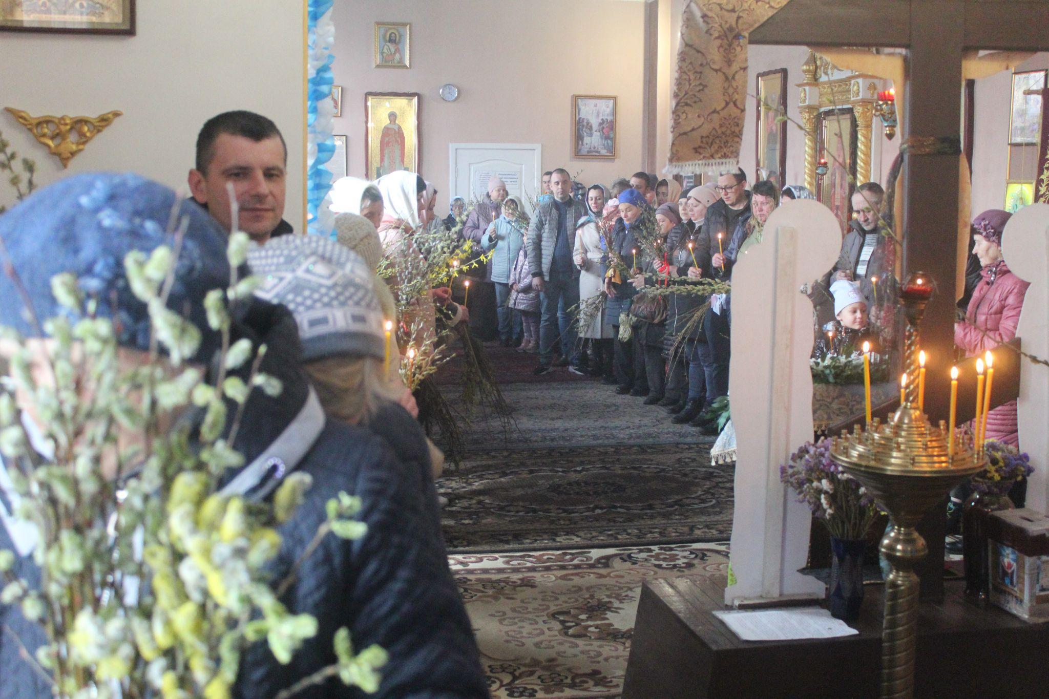 Новини Козятина - фото з На вербну неділю в храмі “Покрови” в центрі уваги були наші воїни