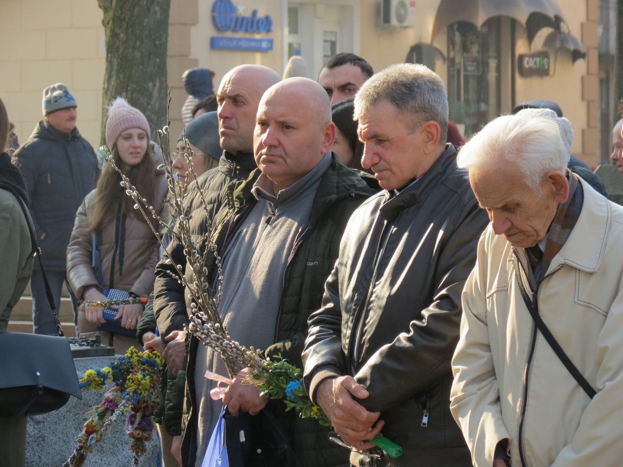 Новини Тернополя - фото з Як тернополяни освячували вербу: репортаж з храмів