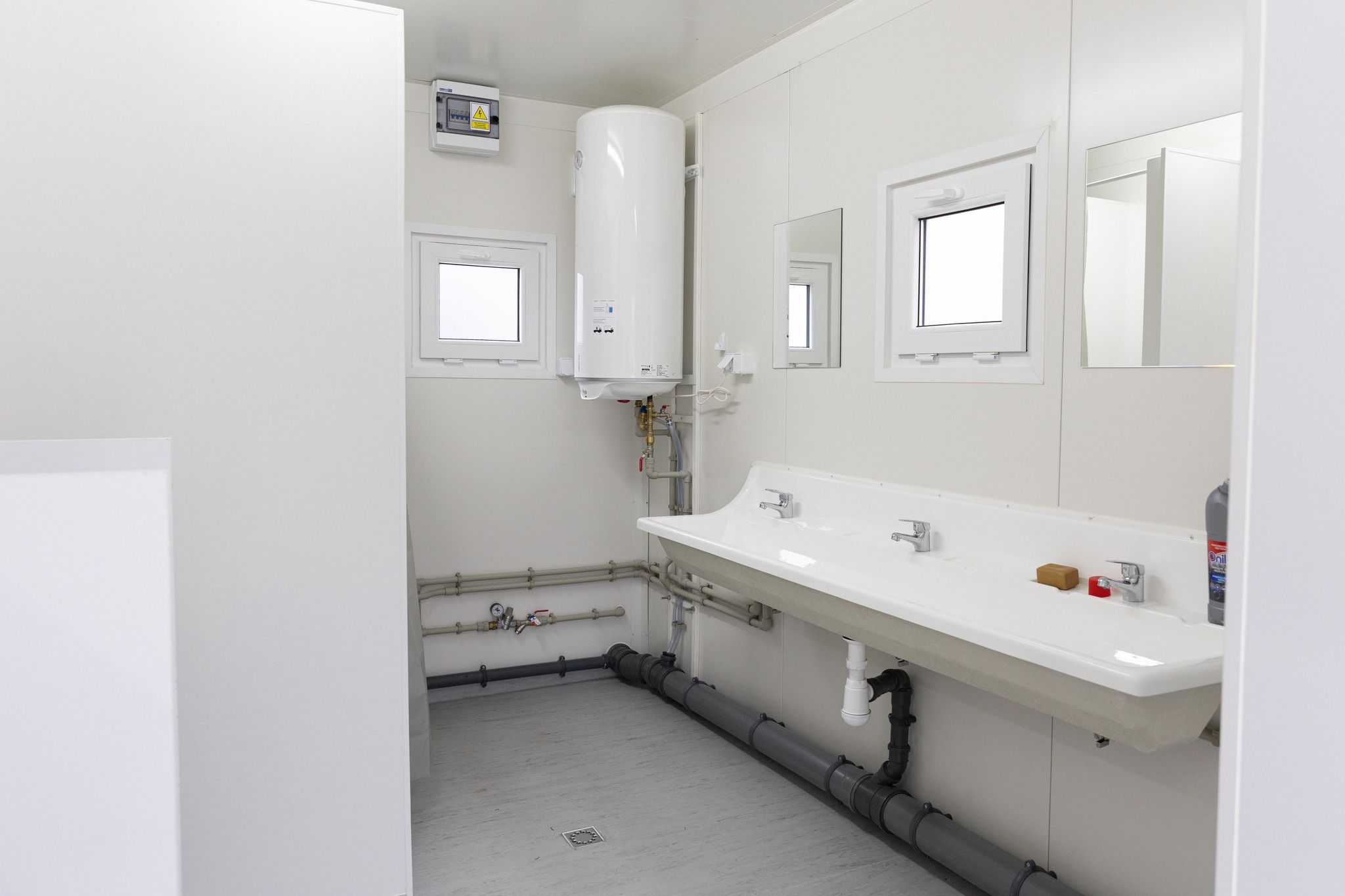 Новини Тернополя - фото з В яких умовах живуть переселенці на Тернопільщині? Фотоогляд модульного містечка