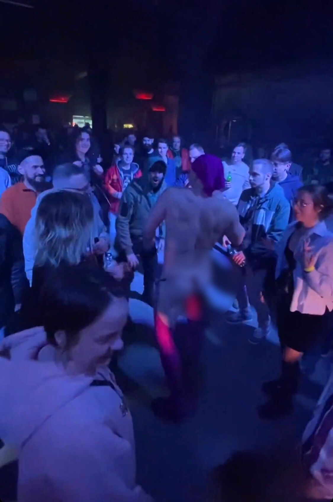 Новини Тернополя - фото з У стрінгах і панчохах виступали в Тернополі майже голі чоловіки: ми дізналися більше