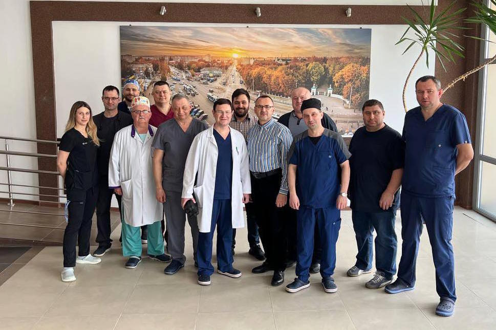 Новини Вінниці - фото з «Операція тривала шість годин»: як почувається чоловік, якому у Вінниці пересадили серце