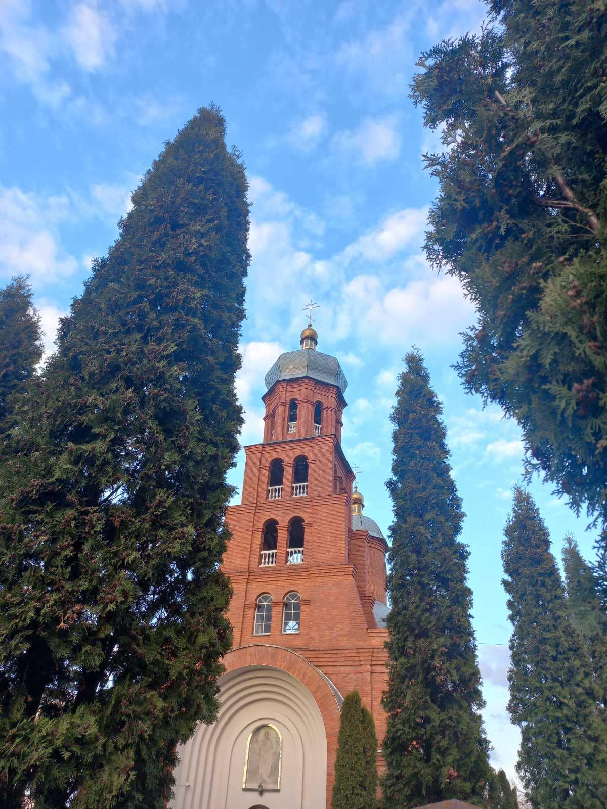 Новини Хмельницького - фото з У Красилові півтори тисячі прихожан проголосували за перехід місцевого храму до ПЦУ