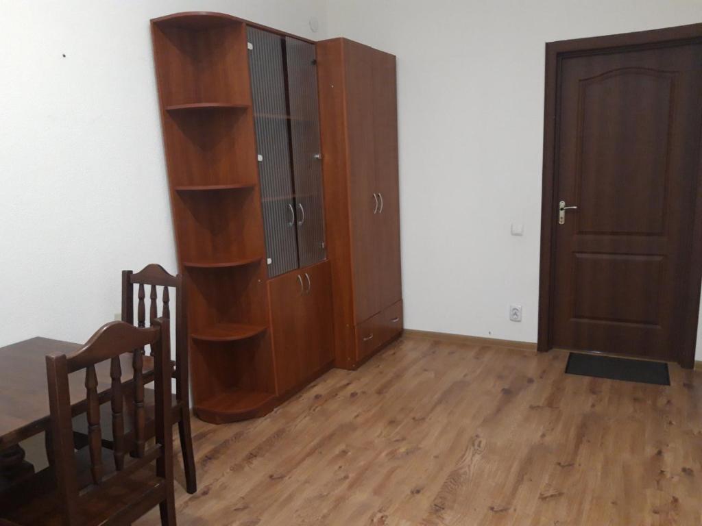 Новини Хмельницького - фото з За 10 мільйонів на Кам’янеччині продають готель. Що там є Галерея фотографій цього помешкання