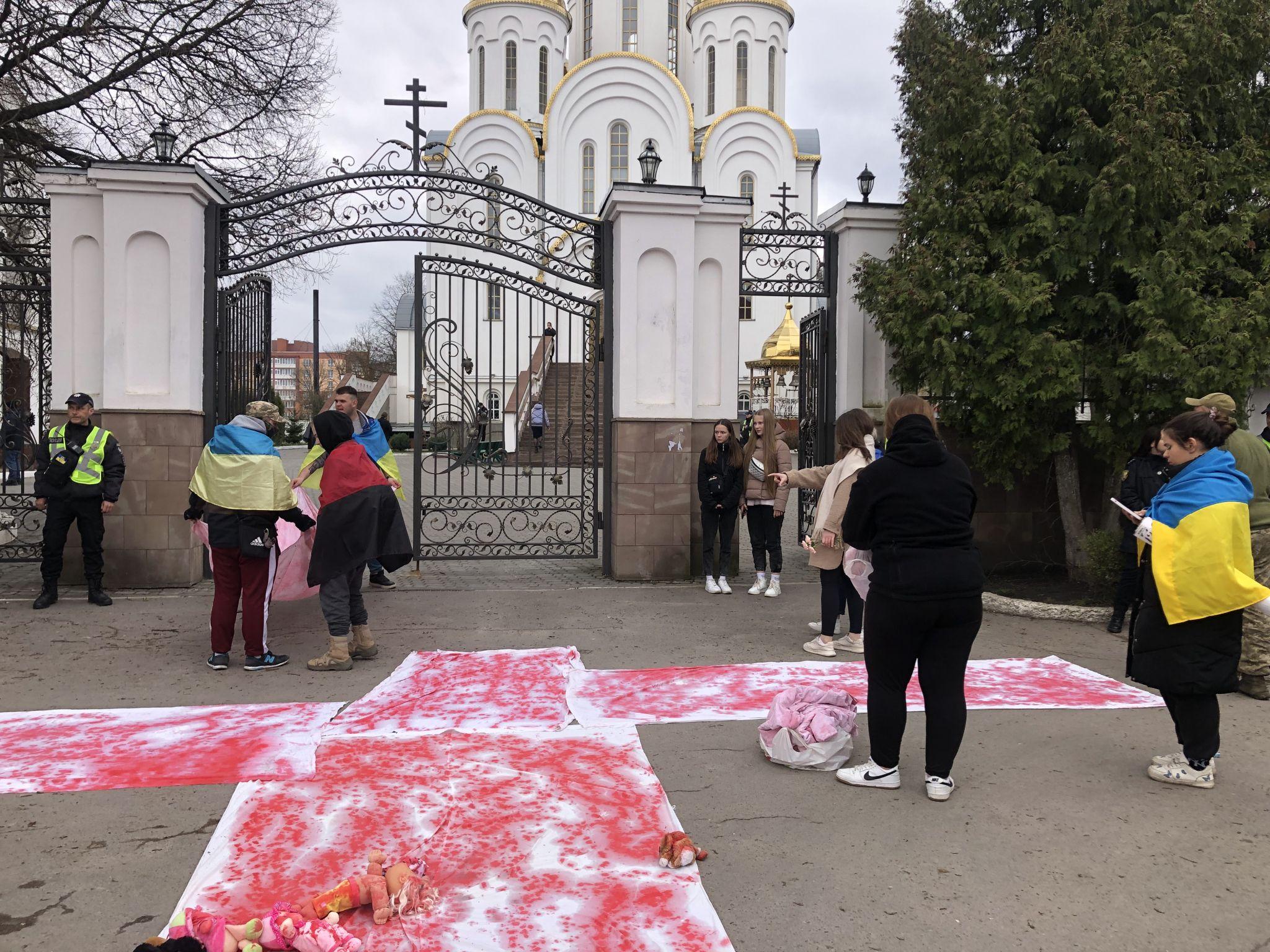 Новини Тернополя - фото з «Геть московського попа»: 8 квітня у Тернополі знову протестують проти моспатріархату