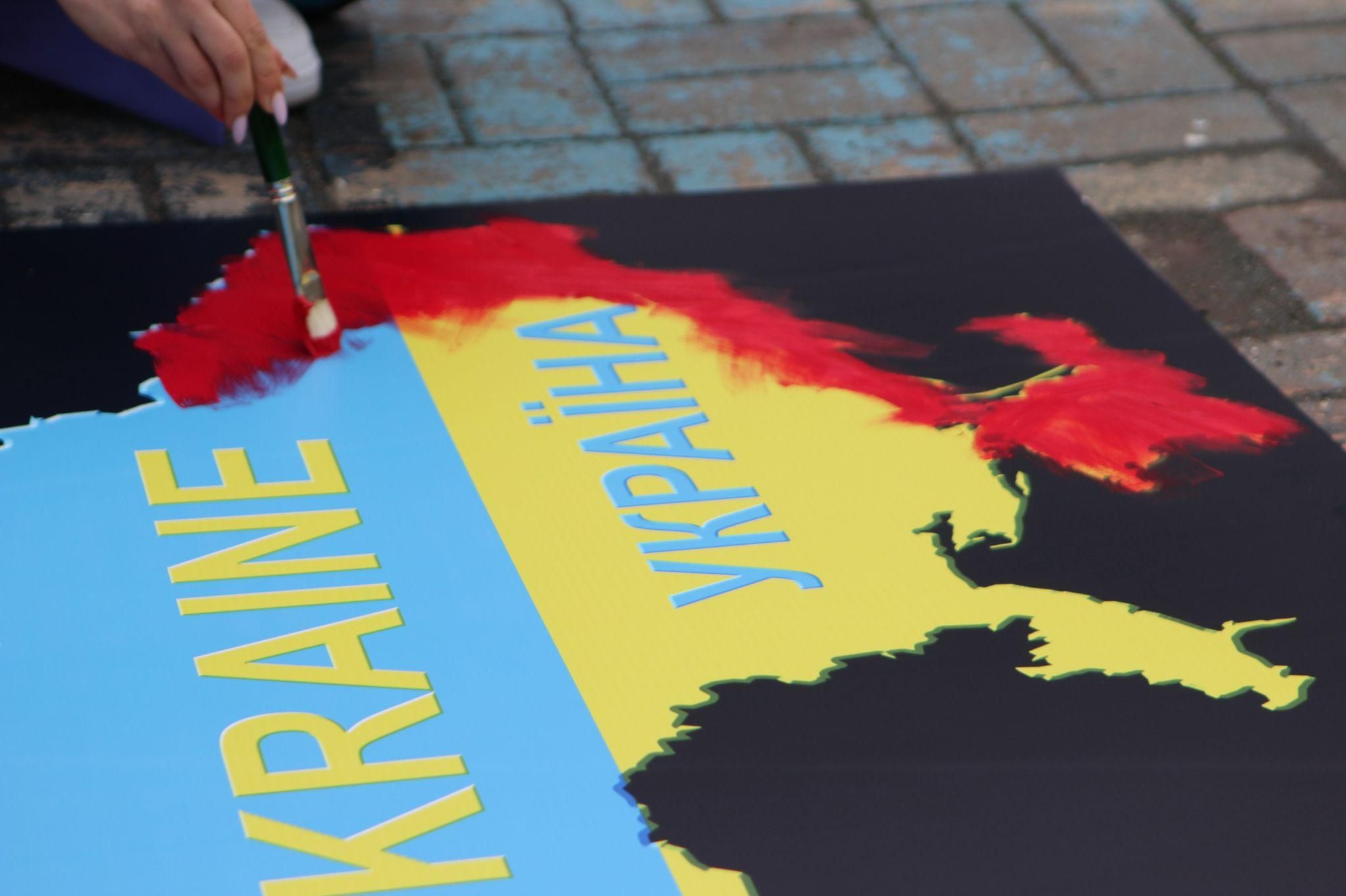 Новини Вінниці - фото з «Хто покарає злочинців?». У центрі Вінниці відбулася вулична акція