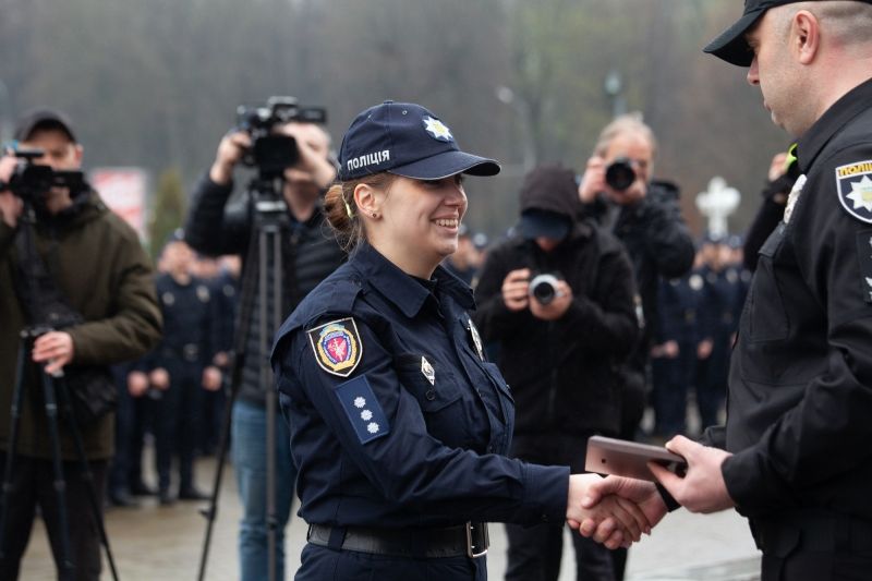Новини Вінниці - фото з У Вінниці випускники Харківського університету внутрішніх справ отримали дипломи