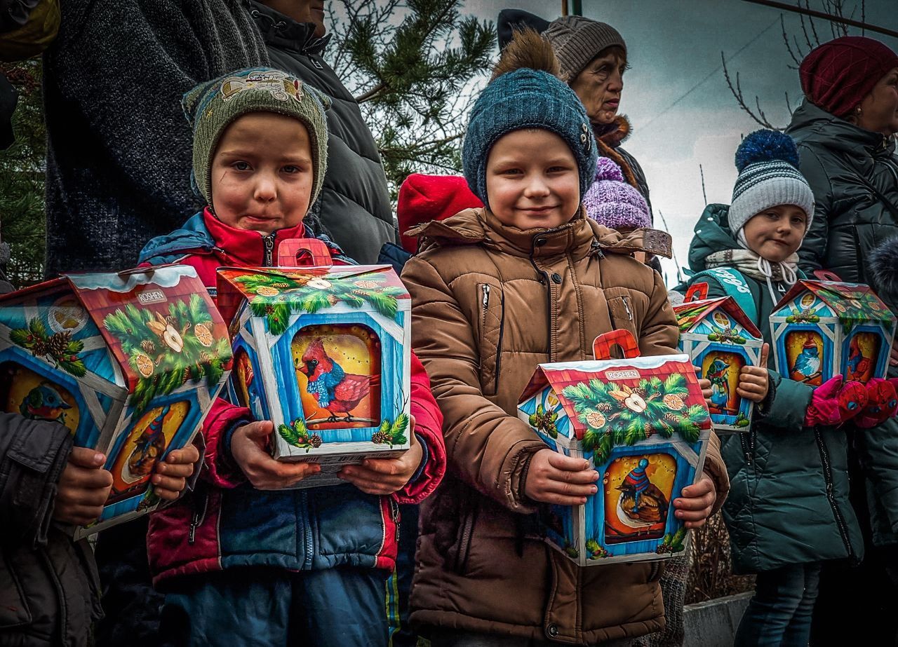 Новини Тернополя - фото з У 20 років об’їздив усю лінію фронту. Художник з Кременця розповів про свою волонтерську місію
