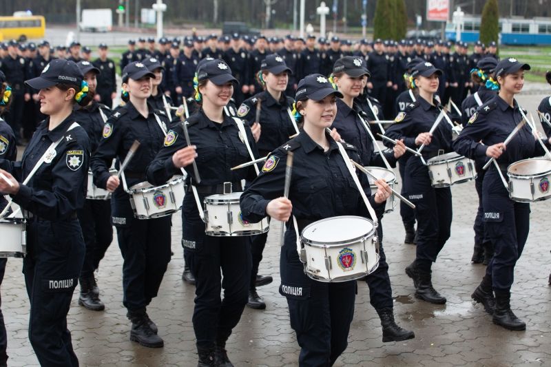 Новини Вінниці - фото з У Вінниці випускники Харківського університету внутрішніх справ отримали дипломи