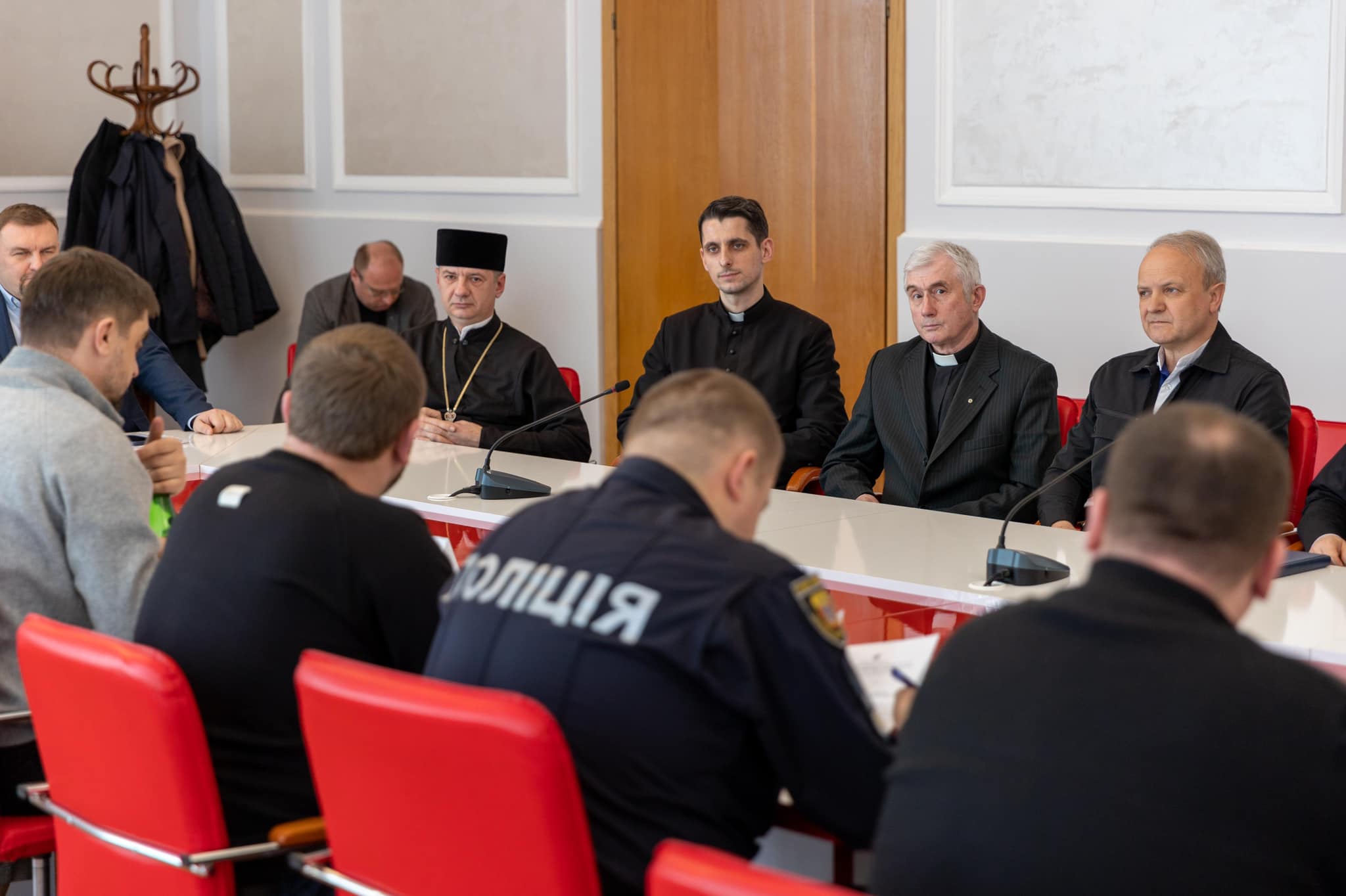 Новини Тернополя - фото з Комендантську годину на Великдень в Тернопільській області не скоротять