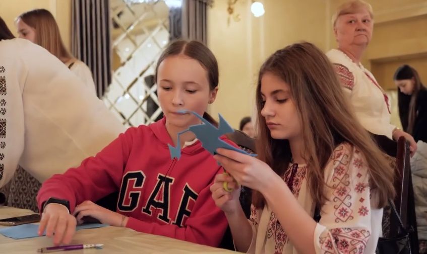 Новини Тернополя - фото з Великодні обереги для військових виготовляли діти захисників у Тернополі