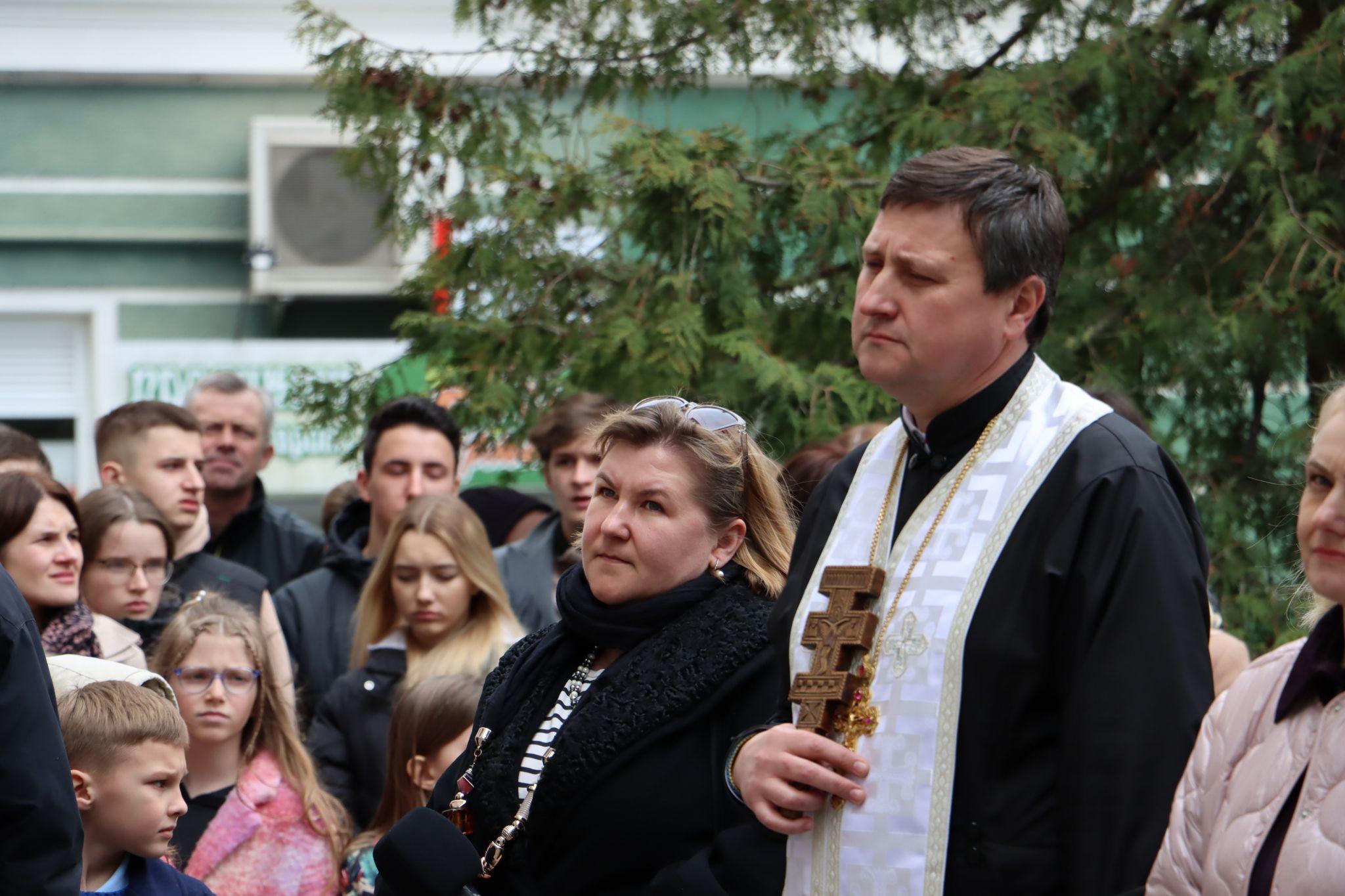 Новини Тернополя - фото з Вшанували Героя: у Тернополі відкрили меморіальну таблицю Роману Стецюку (РЕПОРТАЖ)