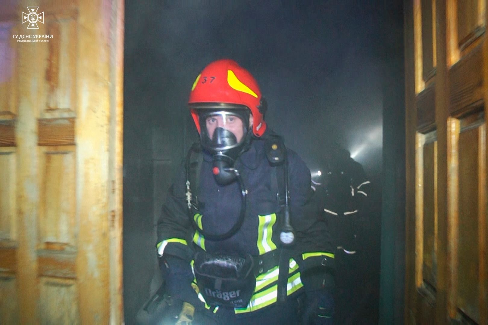 Новини Хмельницького - фото з Пожежа на Зарічанській: горів корпус політехнічного коледжу