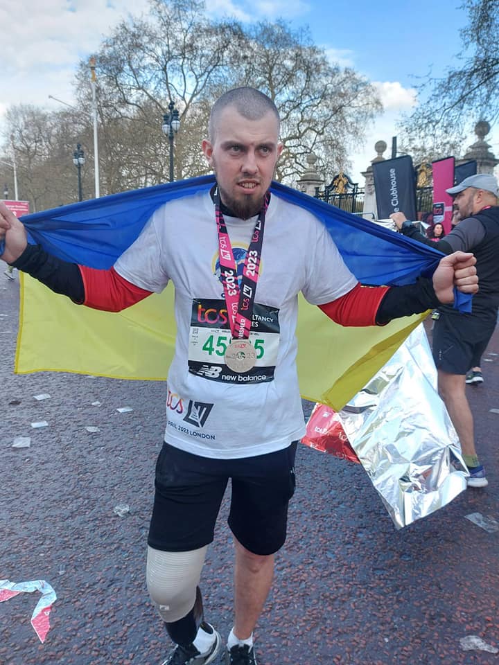 Новини Вінниці - фото з «Це був лише розігрів!» Вінничанин Роман Кашпур на протезі подолав 42 км на Лондонському марафоні