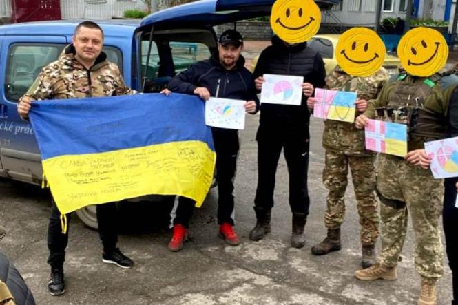 Новини Вінниці - фото з ТОП важливих новин на 20minut.ua від 17 по 24 квітня, які ви могли пропустити «Зброї вистачить для оборони і наступу». Що побачили і почули наші волонтери у передмісті Бахмута?