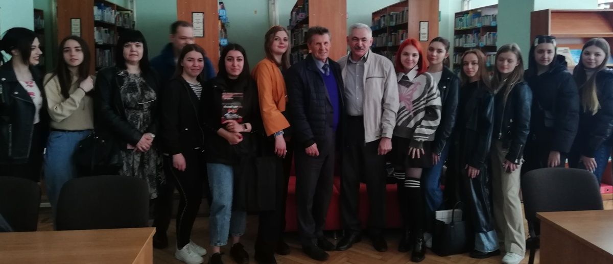 Новини Вінниці - фото з «Нарис не читав, але написано цікаво». У пам'ять про журналіста видали його книгу