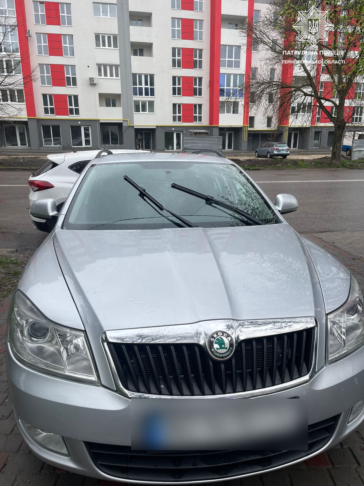 Новини Тернополя - фото з Поводився агресивно і був п'яним: аварію вчинив чоловік, який не мав права бути за кермом