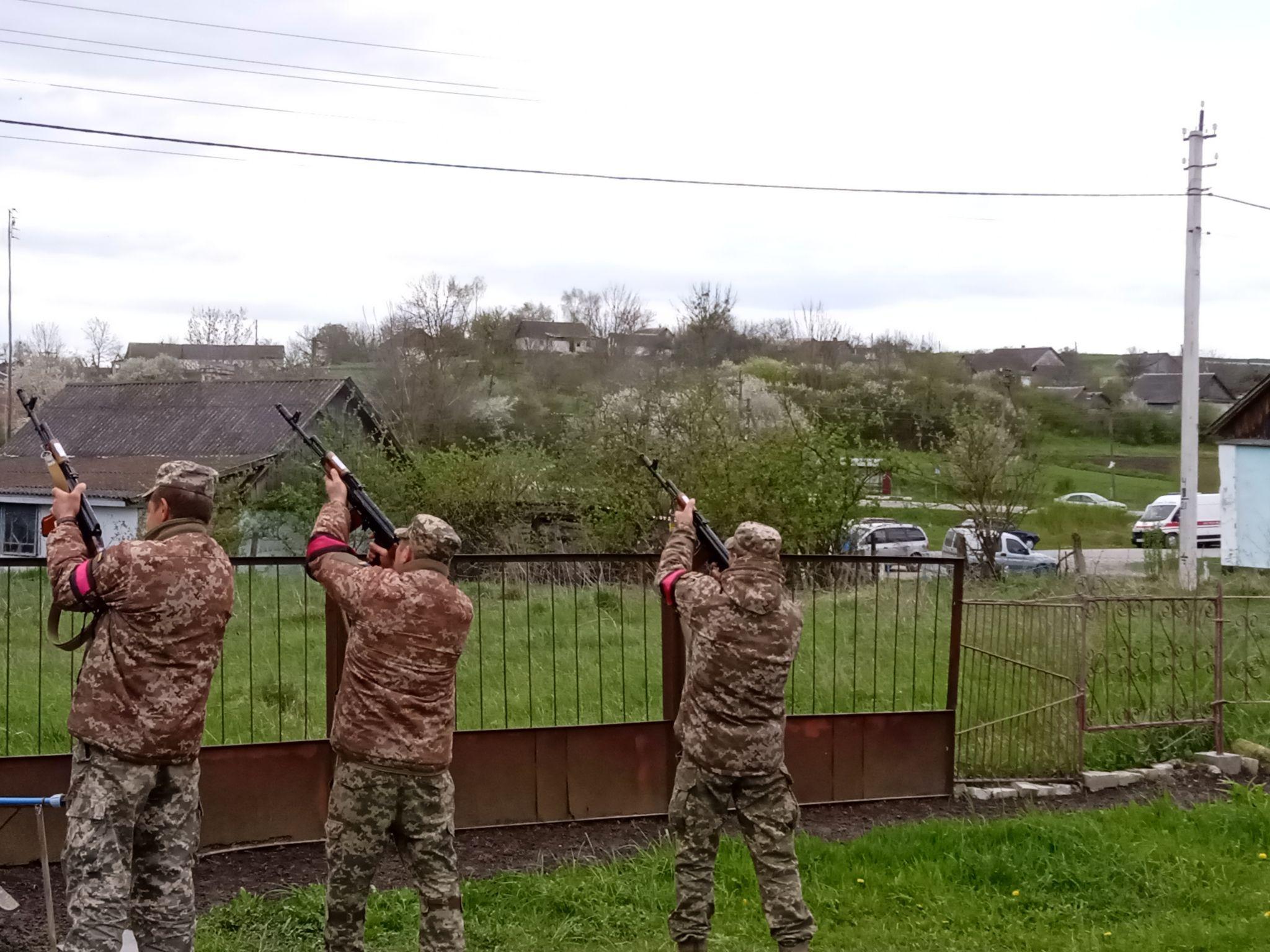 Новини Хмельницького - фото з «Обіцяв повернутися з нареченою, а повернувся - на щиті»: загинув воїн з Шепетівщини