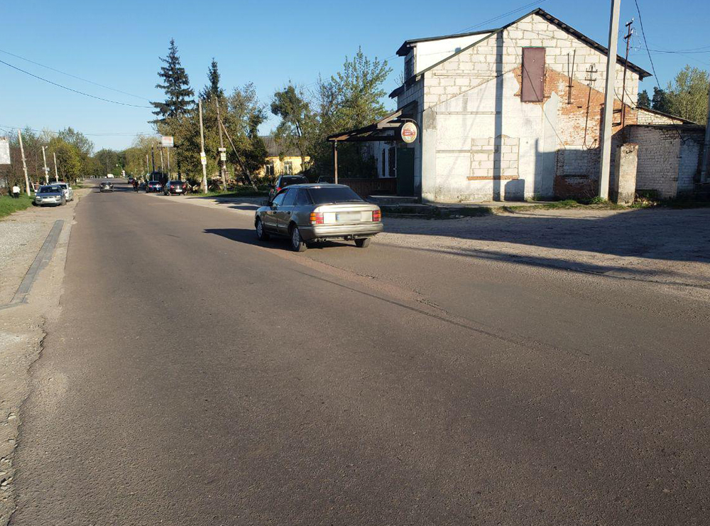 поблизу житомира під колеса мотоцикла потрапив пішохід: поліція з’ясовує обставини