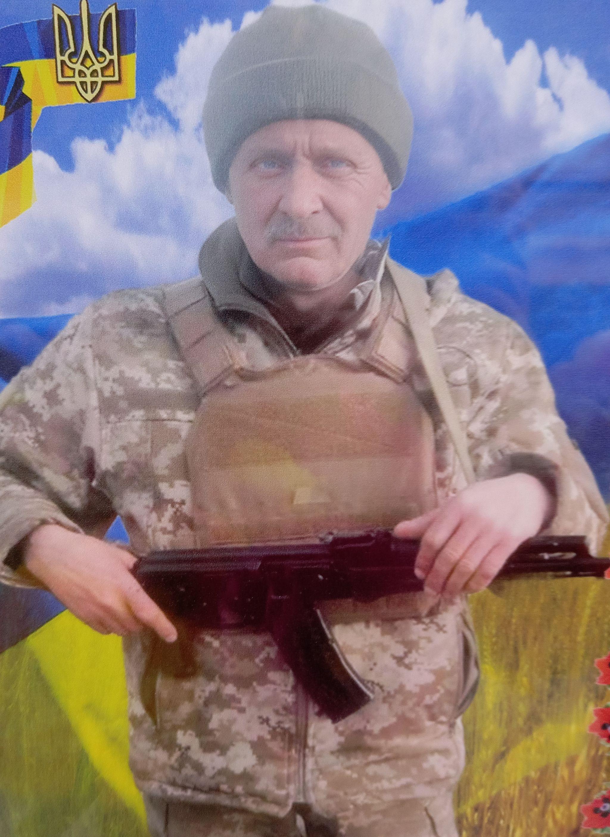 Новини Козятина - фото з Додали світлини дев’яти Героїв: знову оновили Дошку пам’яті