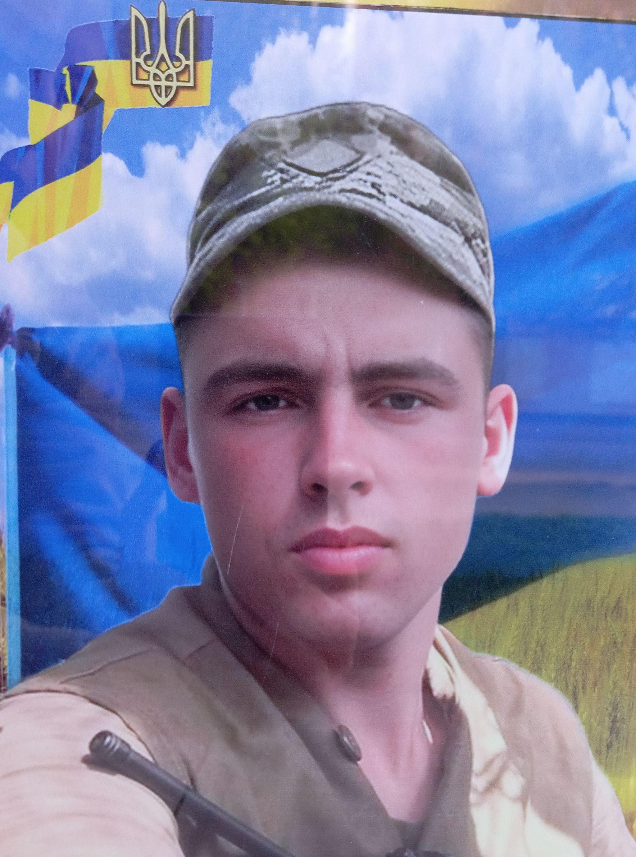 Новини Козятина - фото з Додали світлини дев’яти Героїв: знову оновили Дошку пам’яті