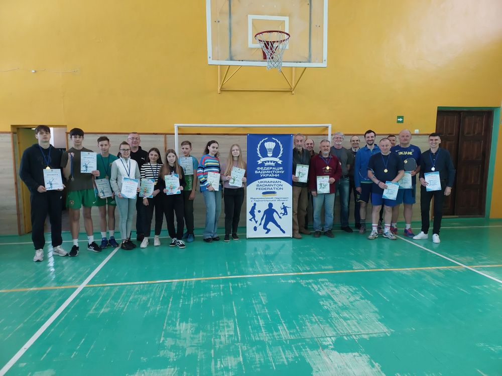 Новини Тернополя - фото з У Тернополі пройшов турнір з бадмінтону пам’яті Юрія Беркити